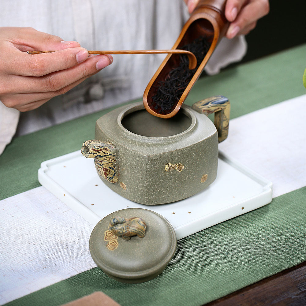 Zisha Xiangrui Teapot – Handmade Square Yixing Clay Teaware 200ml