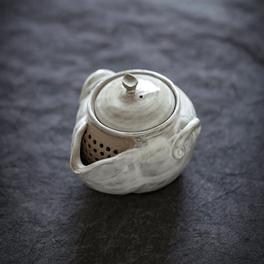 150ml White Slip-Glazed Teapot – Handheld Ceramic Gongfu Teaware