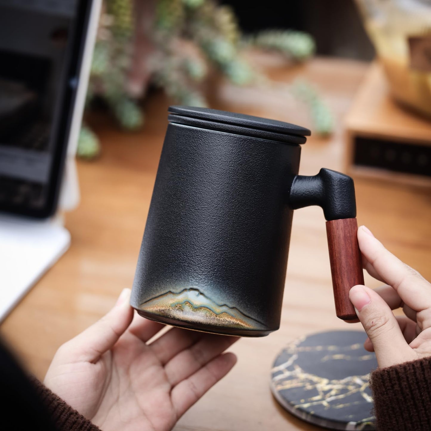 Rustic Mountain Layers Mug – Handmade Ceramic Infusion Mug with Strainer and Lid