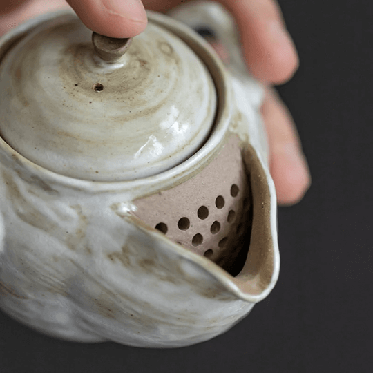 150ml White Slip-Glazed Teapot – Handheld Ceramic Gongfu Teaware