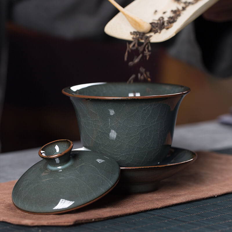 Longquan Celadon Gaiwan – Iron Clay Three-Piece Tea Bowl with Lid and Saucer