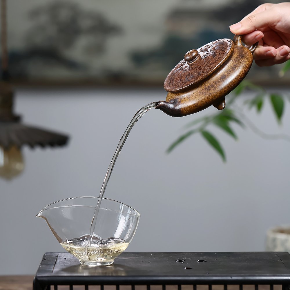 Three-Legged Xu-Bian Purple Clay (Yixing Zisha) Teapot – Longgu Jinsha Clay – 200ml