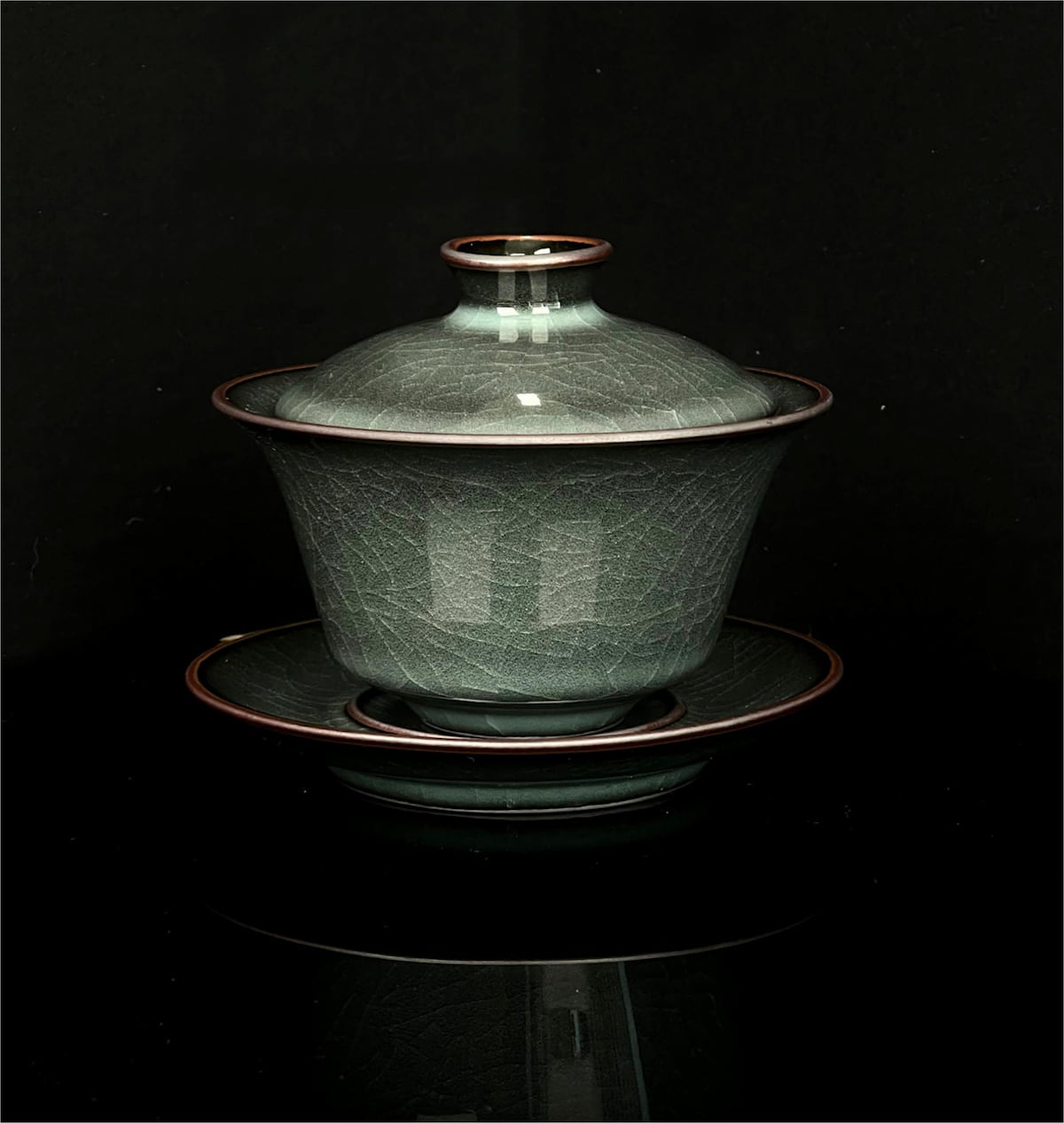 Longquan Celadon Gaiwan – Iron Clay Three-Piece Tea Bowl with Lid and Saucer