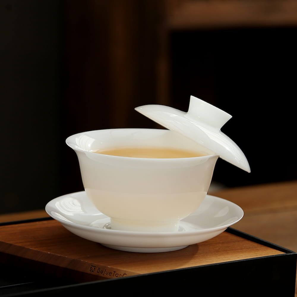 Dehua Ice Jade Gaiwan – “Spring Aroma” Porcelain Tea Bowl for Gongfu Brewing