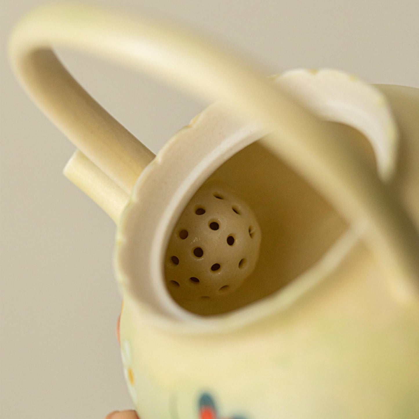 Hand-Painted Oil Daisy Ceramic Tea Set – 150ml Teapot, 2 Cups & Portable Carrying Pouch, Ideal for Afternoon Tea, Office & Gifts