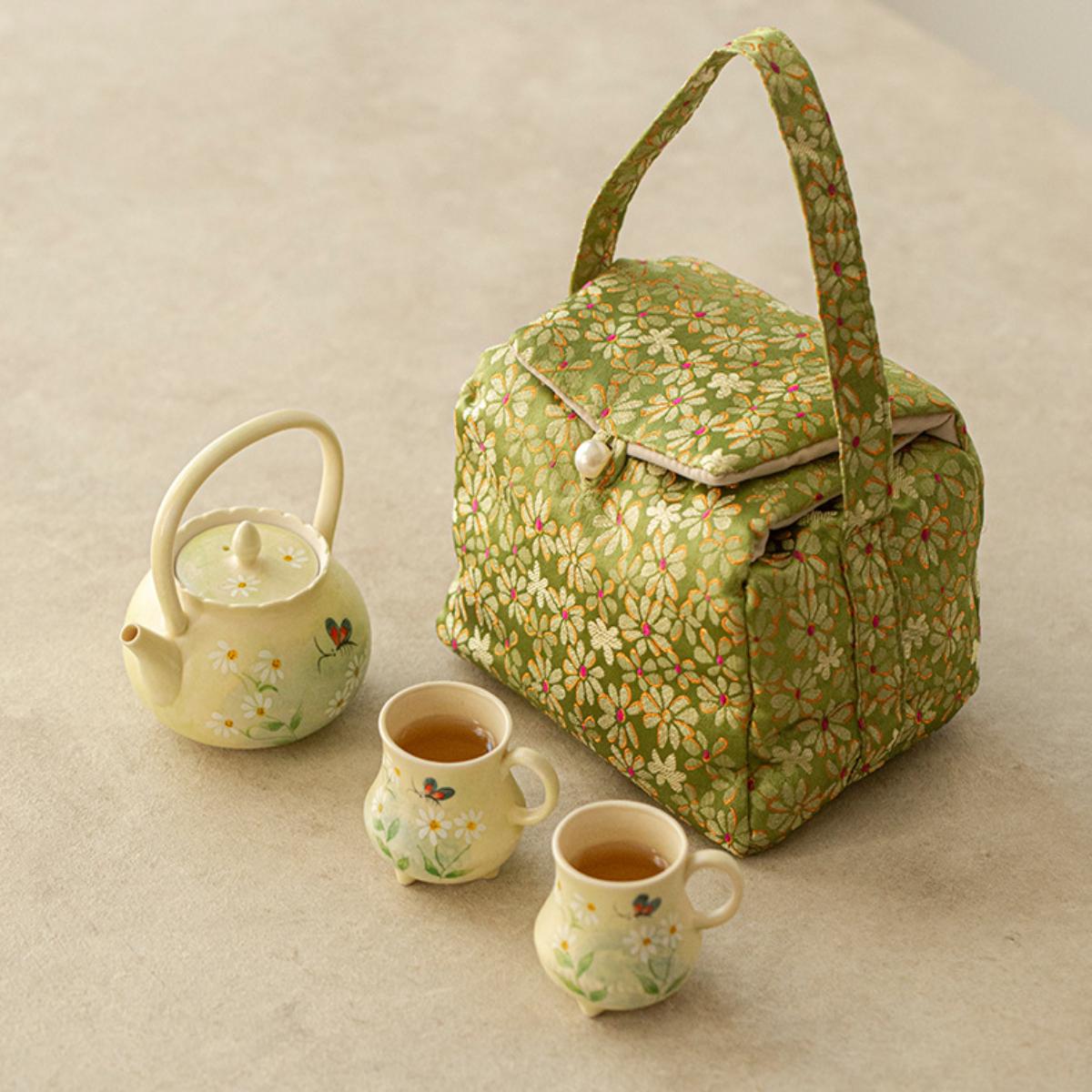 Hand-Painted Oil Daisy Ceramic Tea Set – 150ml Teapot, 2 Cups & Portable Carrying Pouch, Ideal for Afternoon Tea, Office & Gifts