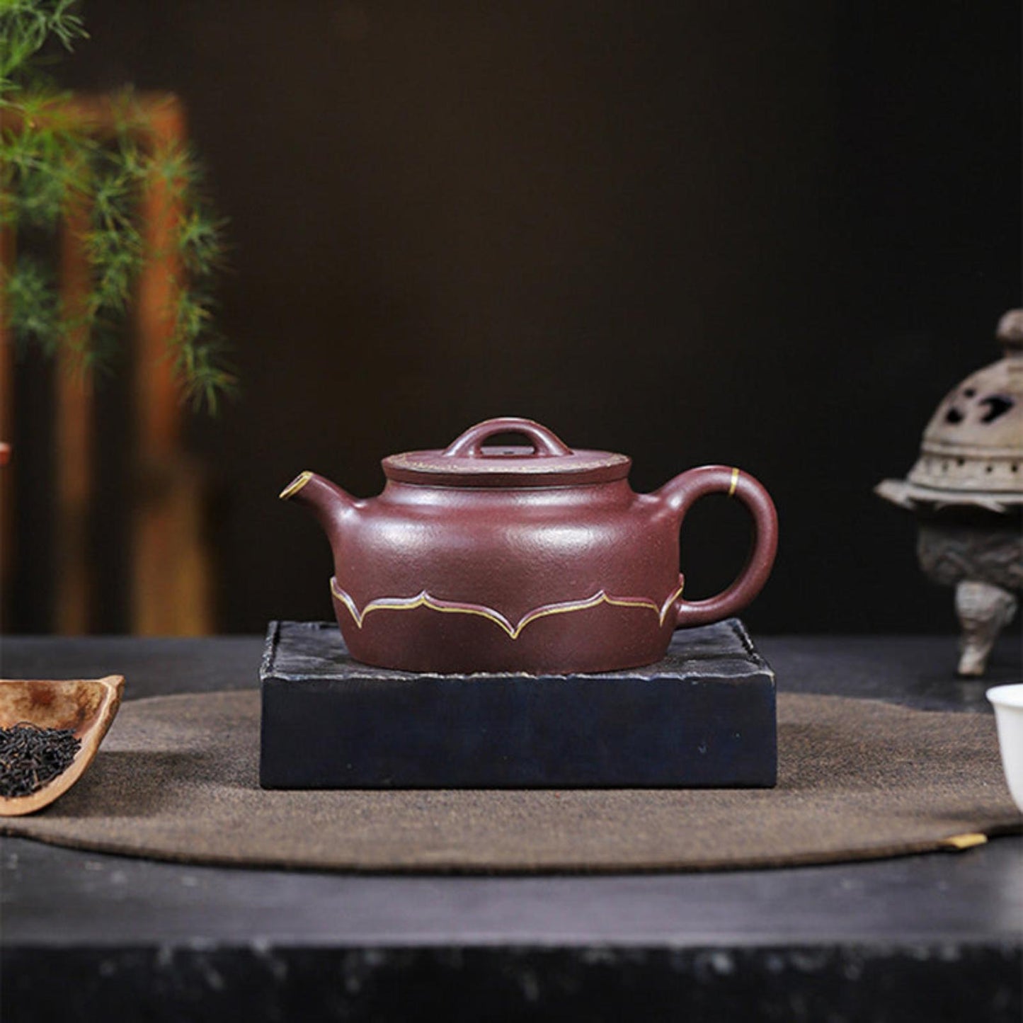 Golden Lotus Teapot – Zi Ni – 350ml