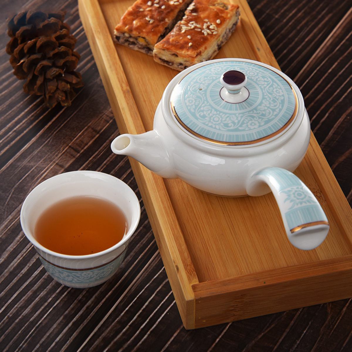 Creative Chinese Embossed Bone China Tea Pot & Cup Gift Set