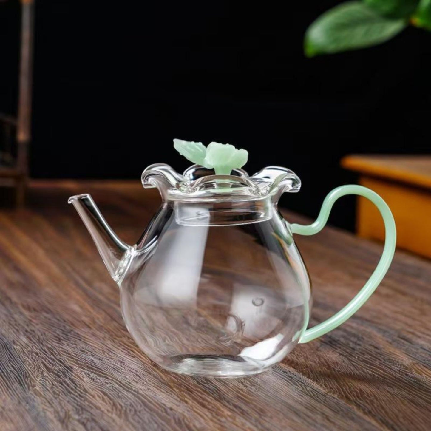 High-Temperature Heat-Resistant Butterfly Glass Kettle with Infuser – 450ml