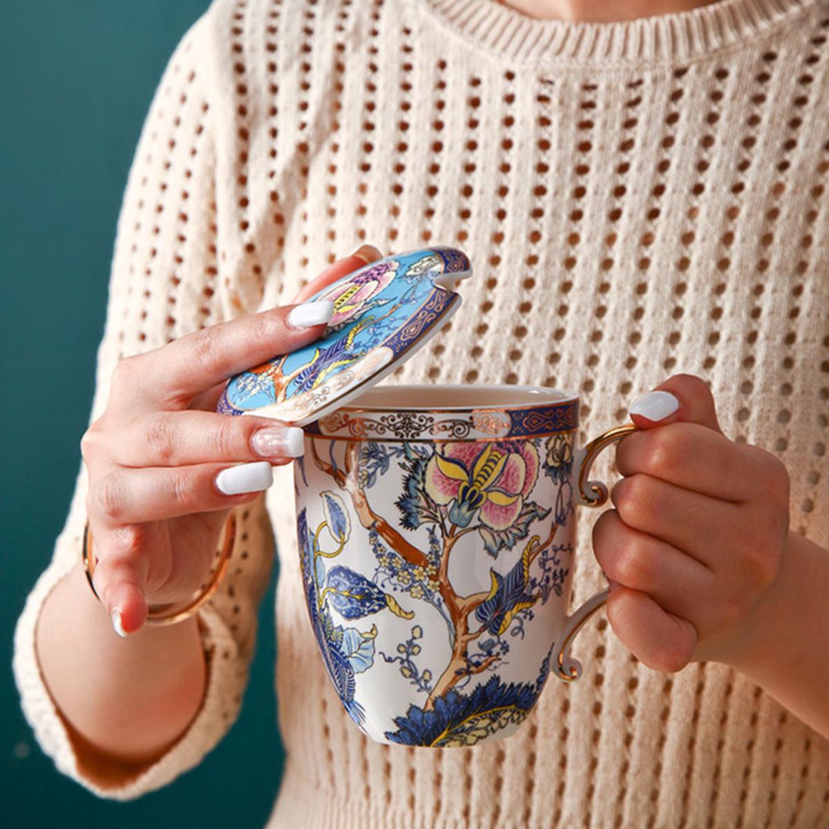 TeaCask 400ml Luxury Blue Bone China Mug with Lid & Spoon – 24K Gold Rim Ceramic Coffee Cup