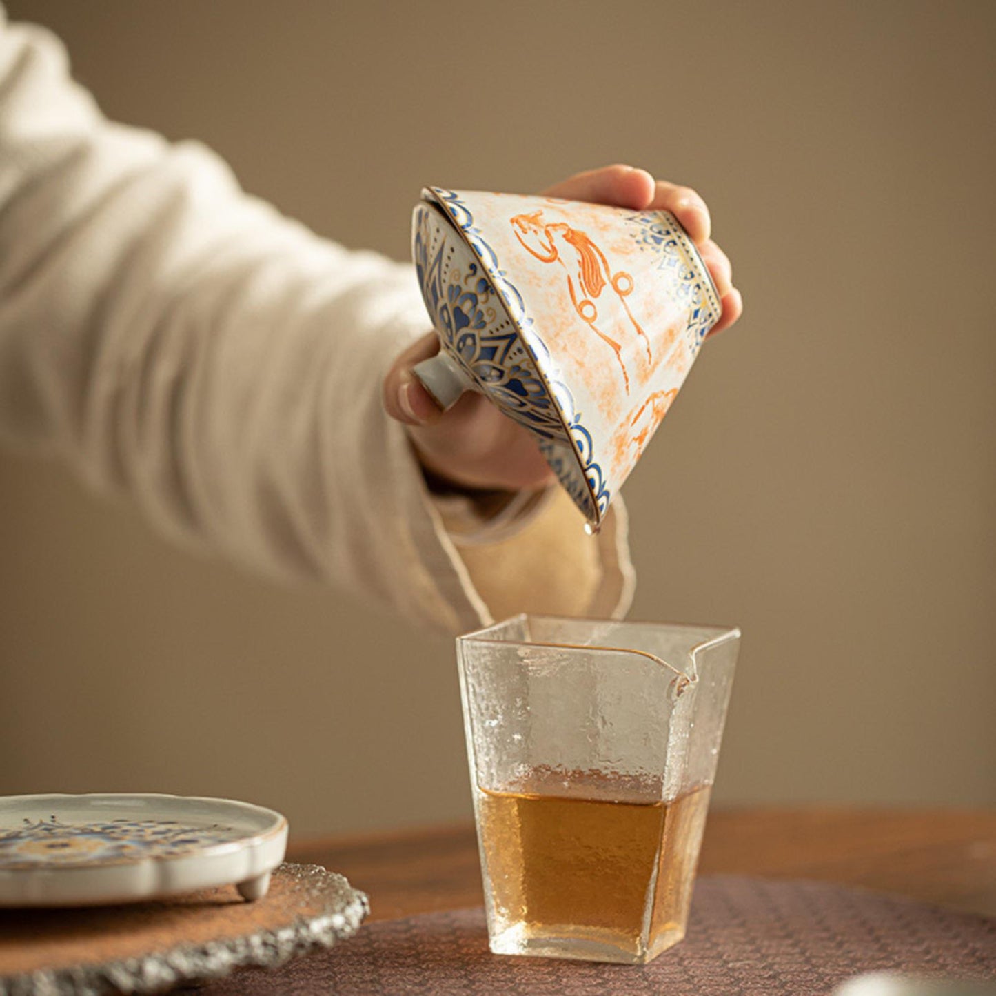 Ruyao “Dunhuang Flying Apsaras” Lid-Gaiwan (130 mL, High White Clay, Agate Glaze)