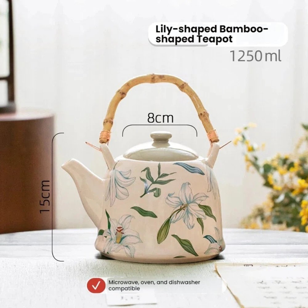 Lily Blossom Chinese Tea Set Gift Box with Teapot, 4 Cups & Wooden Tray, Porcelain Tea Set with Carry Bag