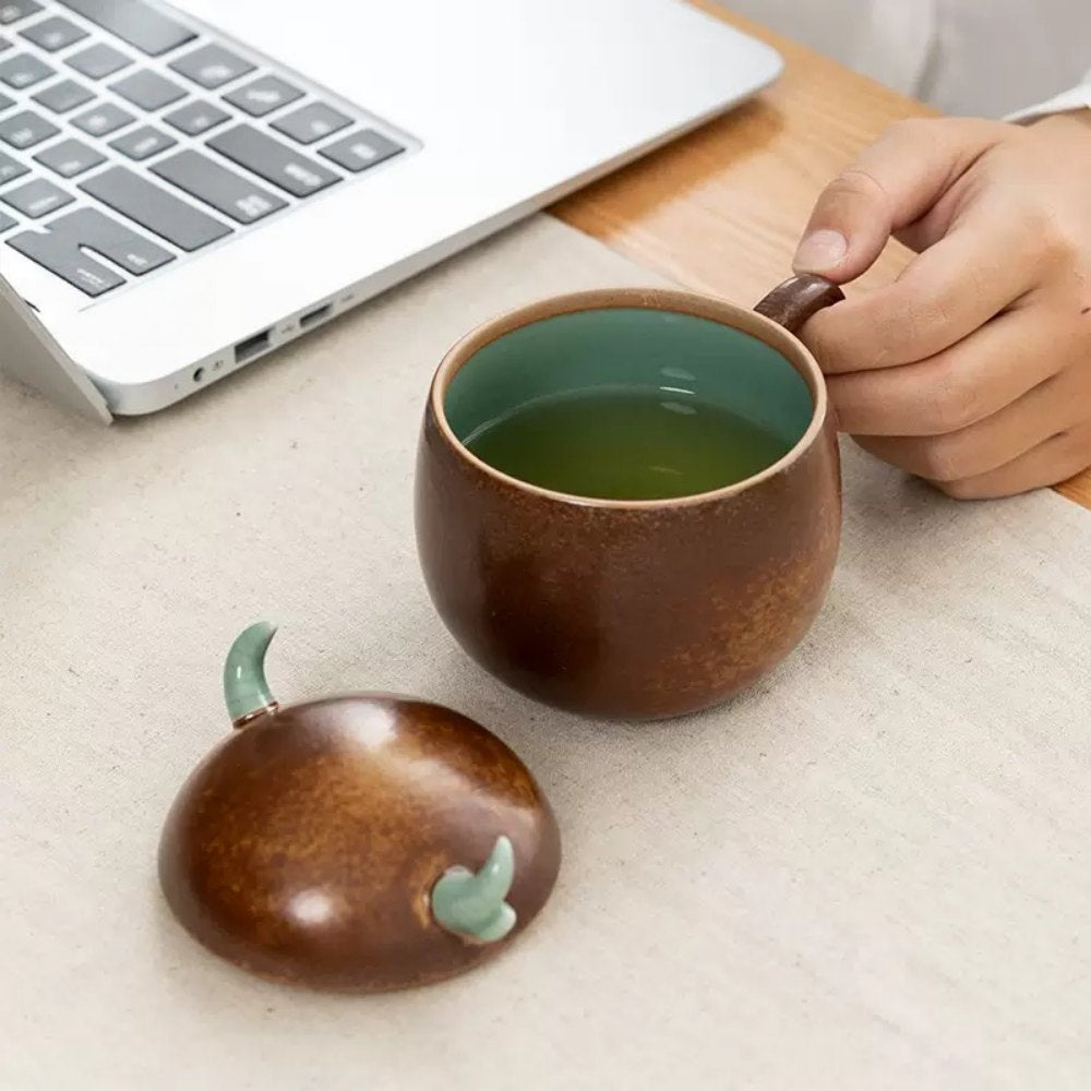 Longquan Celadon Tea Mug – Handmade Ceramic Cup with Oxhorn Lid, Perfect Gift