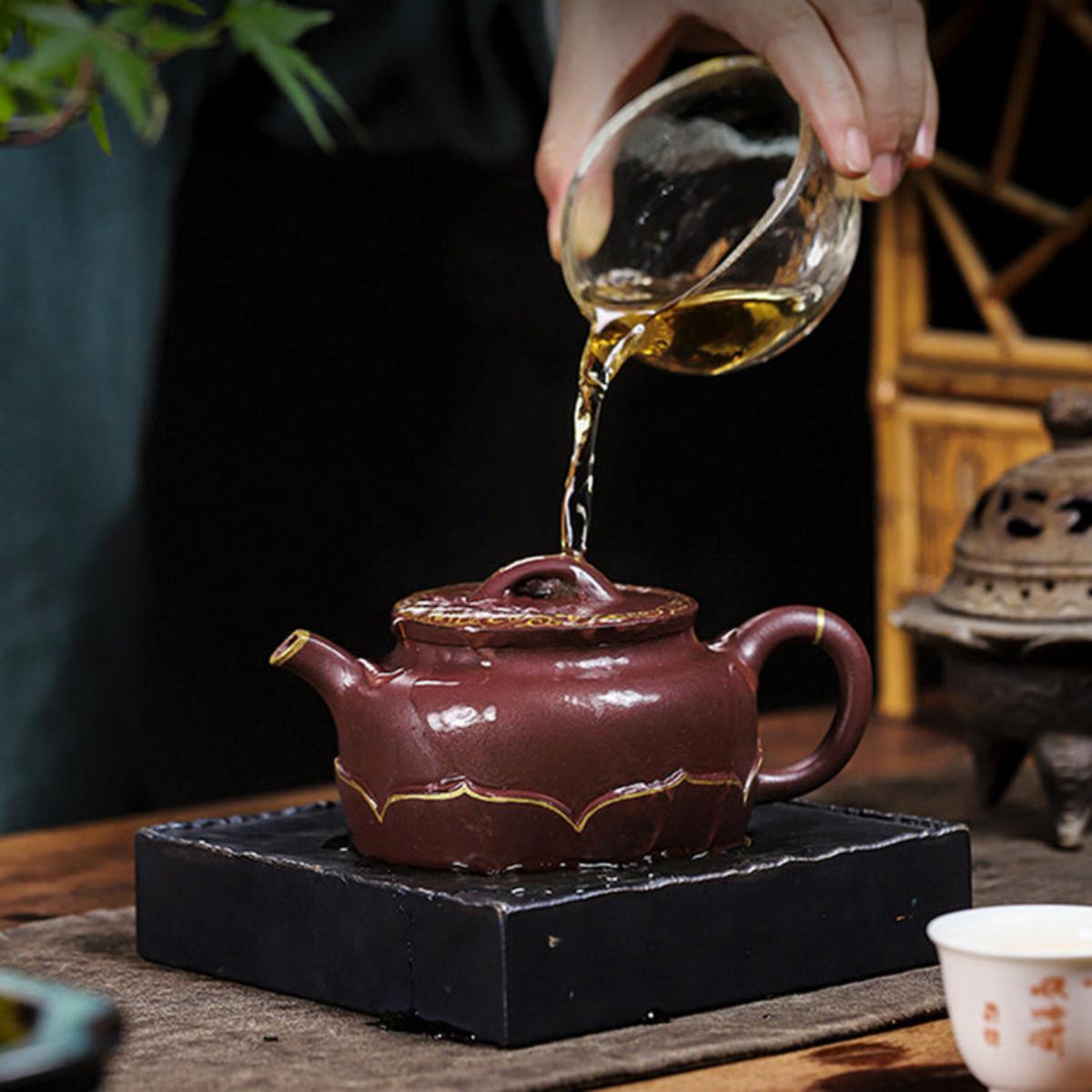 Golden Lotus Teapot – Zi Ni – 350ml