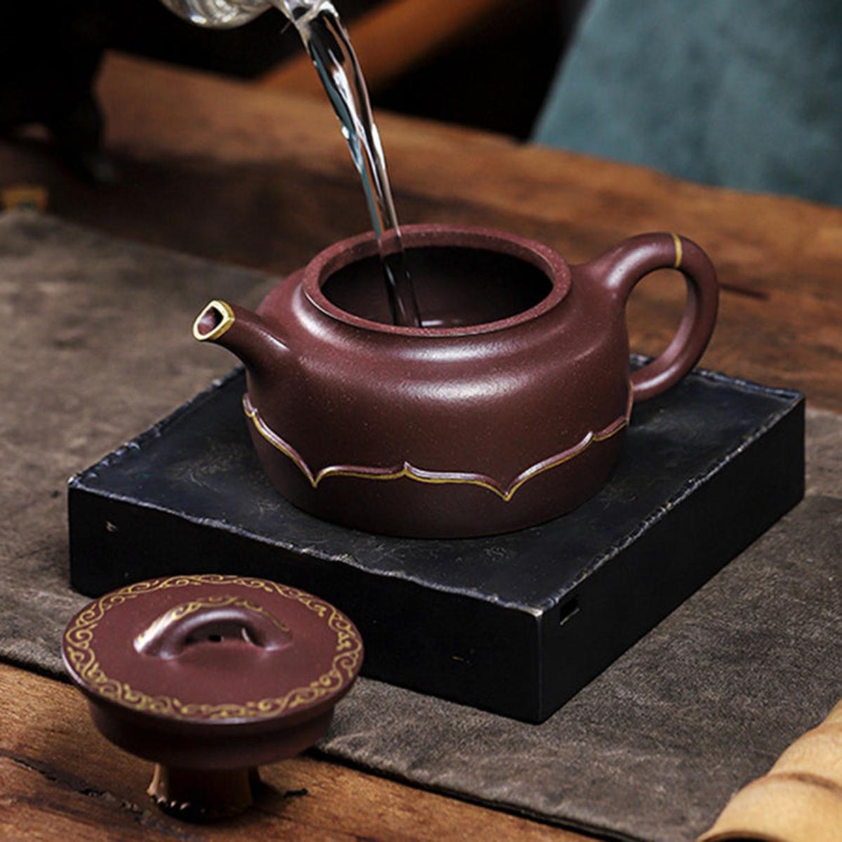 Golden Lotus Teapot – Zi Ni – 350ml