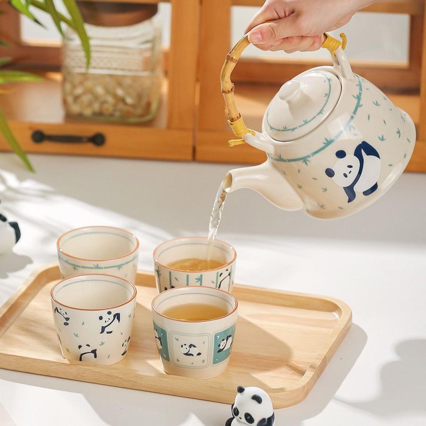 Panda Tea Set Gift Box – Porcelain Gongfu Teapot & Cups with Bamboo Tray, Ideal Gift for Tea Lovers