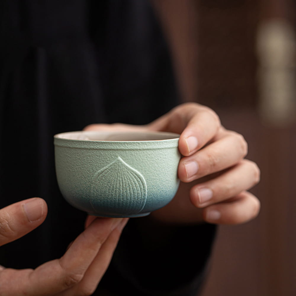 Lotus Travel Gongfu Tea Set – Complete Ceramic Chinese Tea Set in Portable Case