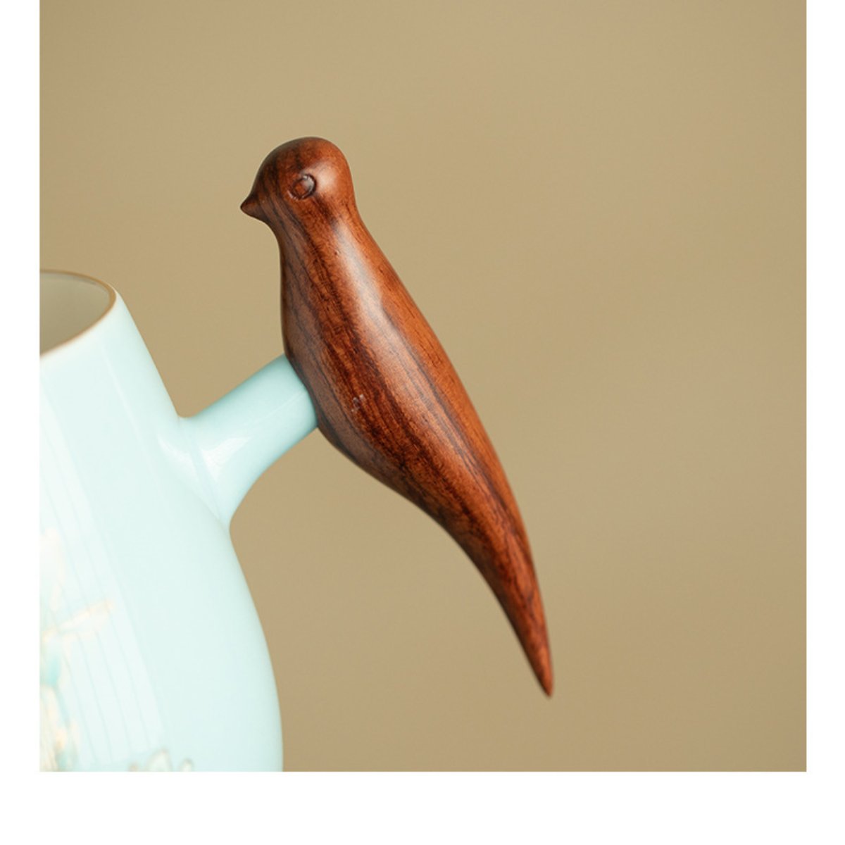 Ceramic Tea Infuser Mug 450ml with Magnolia Design, Office Cup with Lid, Handle & Carry Bag