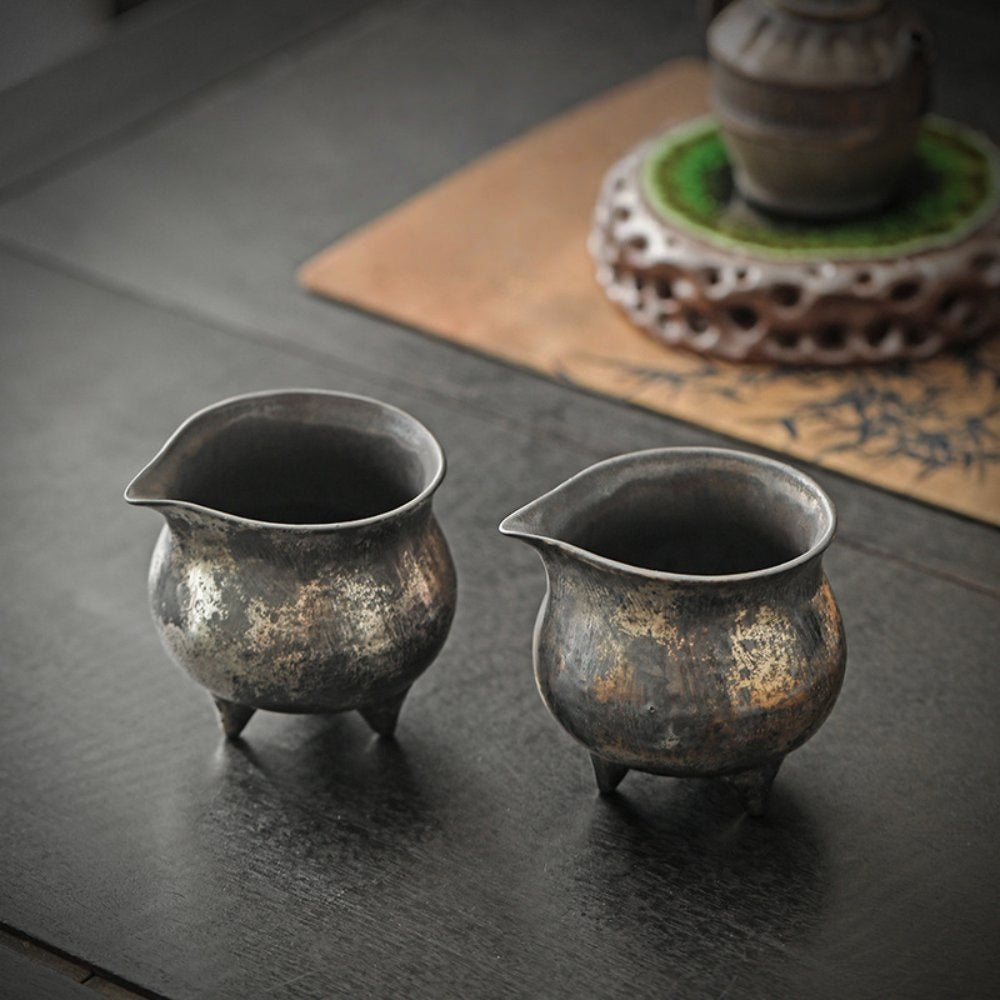 Vintage Japanese-Style Silver-Accented Ceramic Gongdao Cup, Three-Legged Tea Pitcher 200ml