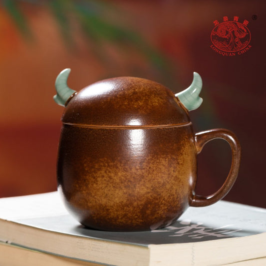 Longquan Celadon Tea Mug – Handmade Ceramic Cup with Oxhorn Lid, Perfect Gift