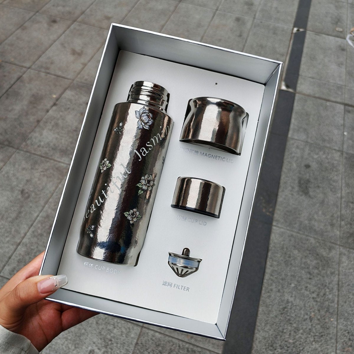 Pure titanium 420ml magnetic-lid travel tumbler with tea filter