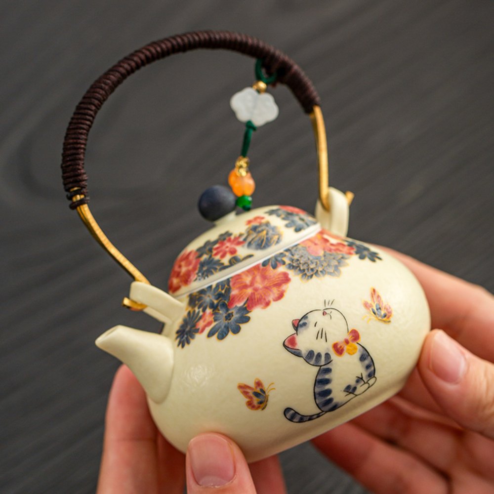 Chinese Porcelain Gongfu Tea Set with Cat Teapot – 130ml Teapot & 2 Cups, Travel Bag