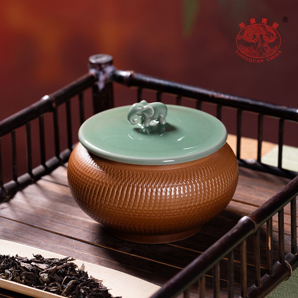 Dragon Kiln Celadon Handmade Elephant Tea Caddy – 850ML Large Capacity with Gift Box