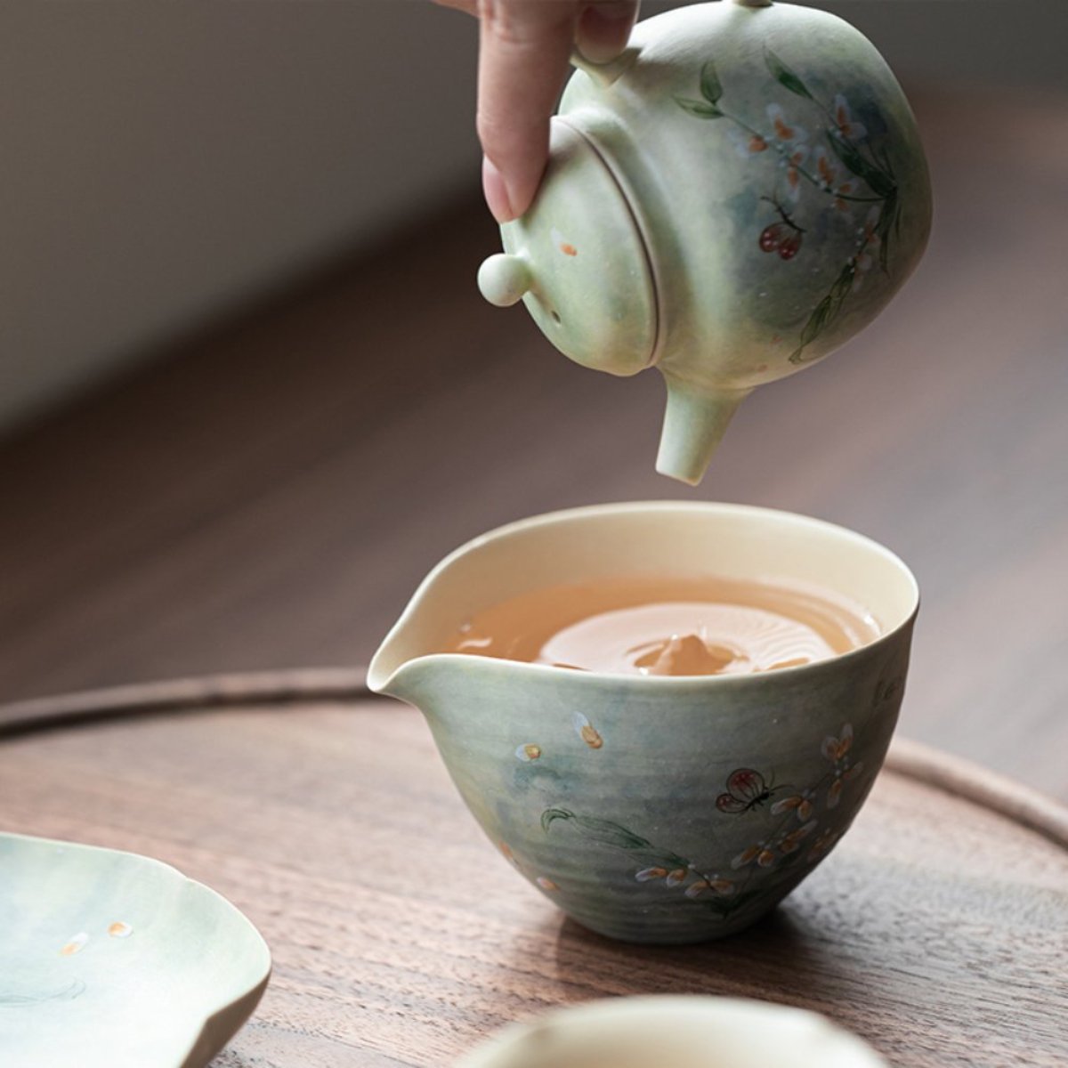 Hand-Painted Watercolor Ceramic Tea Fair Cup – Cymbidium Orchid Tea Pourer