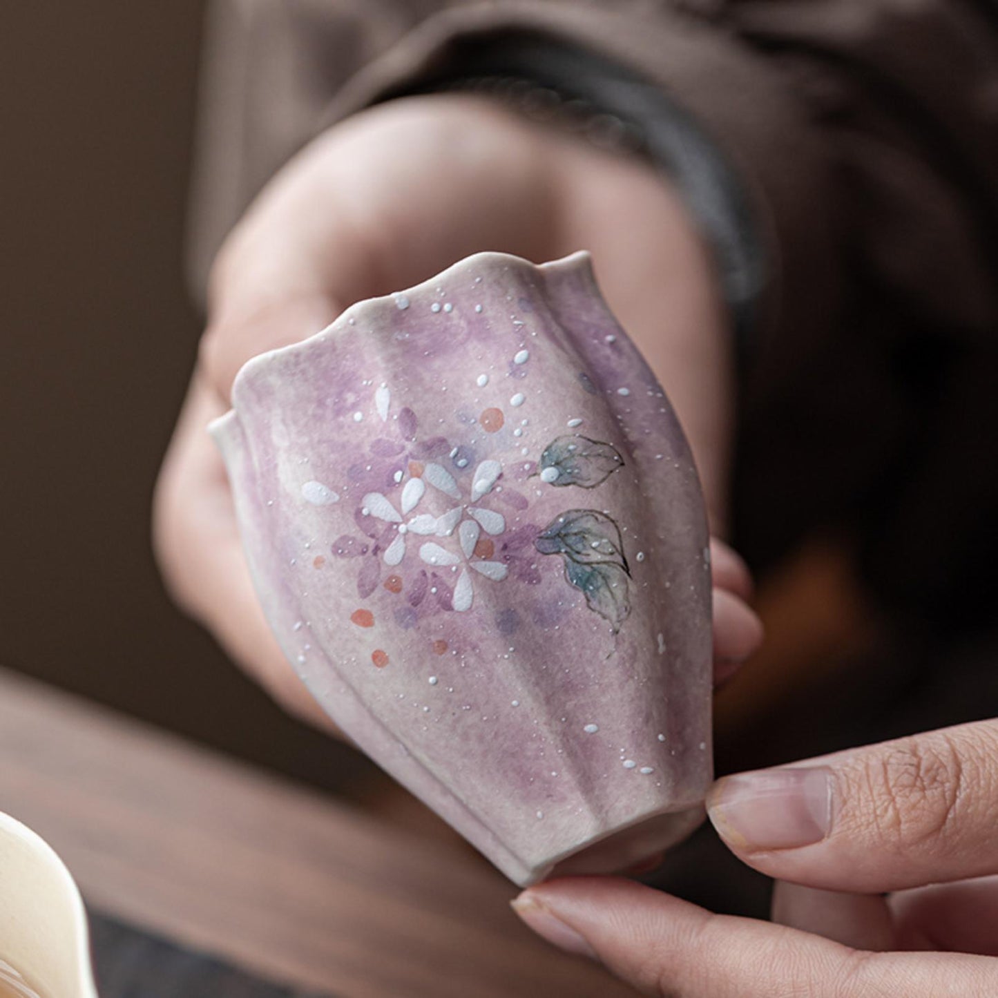 Zilin Travel Tea Set with Luxury Tea Serving Tray & Accessories, Hand-Painted Goldfish Motif, Porcelain Tea Set for Home, Office, or Gift