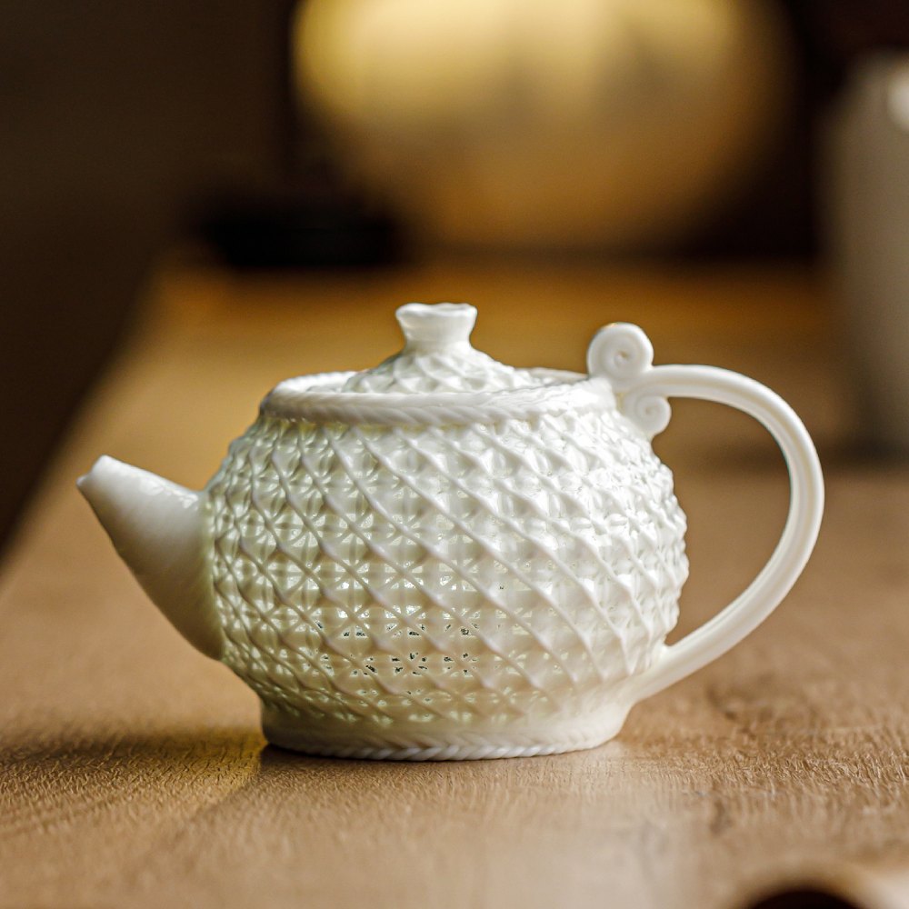 Handmade White Porcelain Woven Teapot 160ml