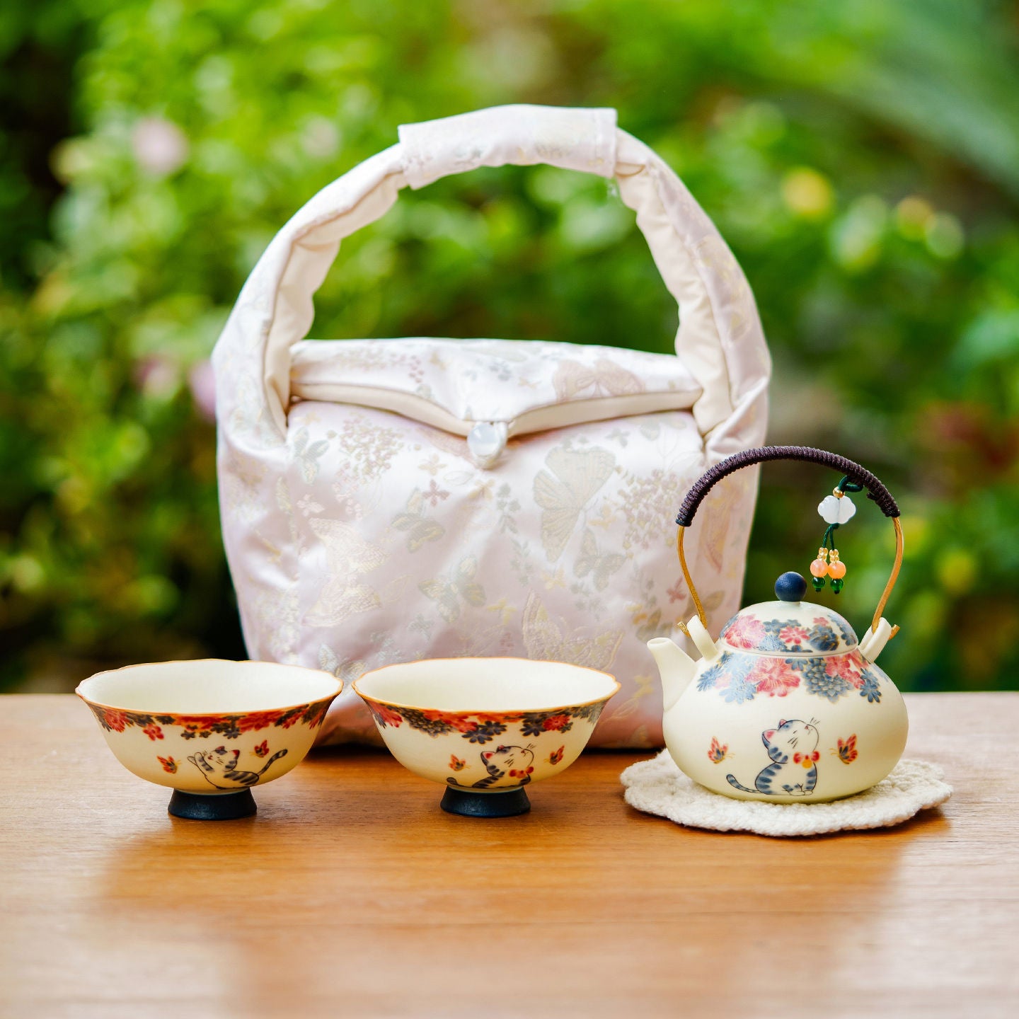 Chinese Porcelain Gongfu Tea Set with Cat Teapot – 130ml Teapot & 2 Cups, Travel Bag