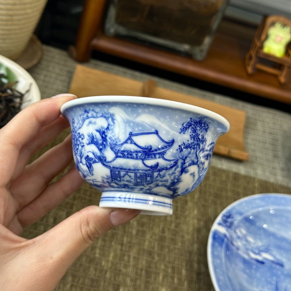 Blue & White Snow Scenery Hand-Painted Press Tea Cup – Master Cup from Jingdezhen