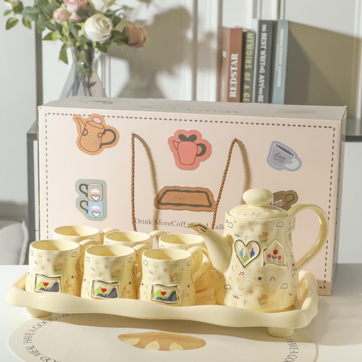 Cream-Style 8-Piece Tea Set – Floral & Graffiti Design, Heart-Peach Lid, 980ML Teapot, 300ML Cups, Tray