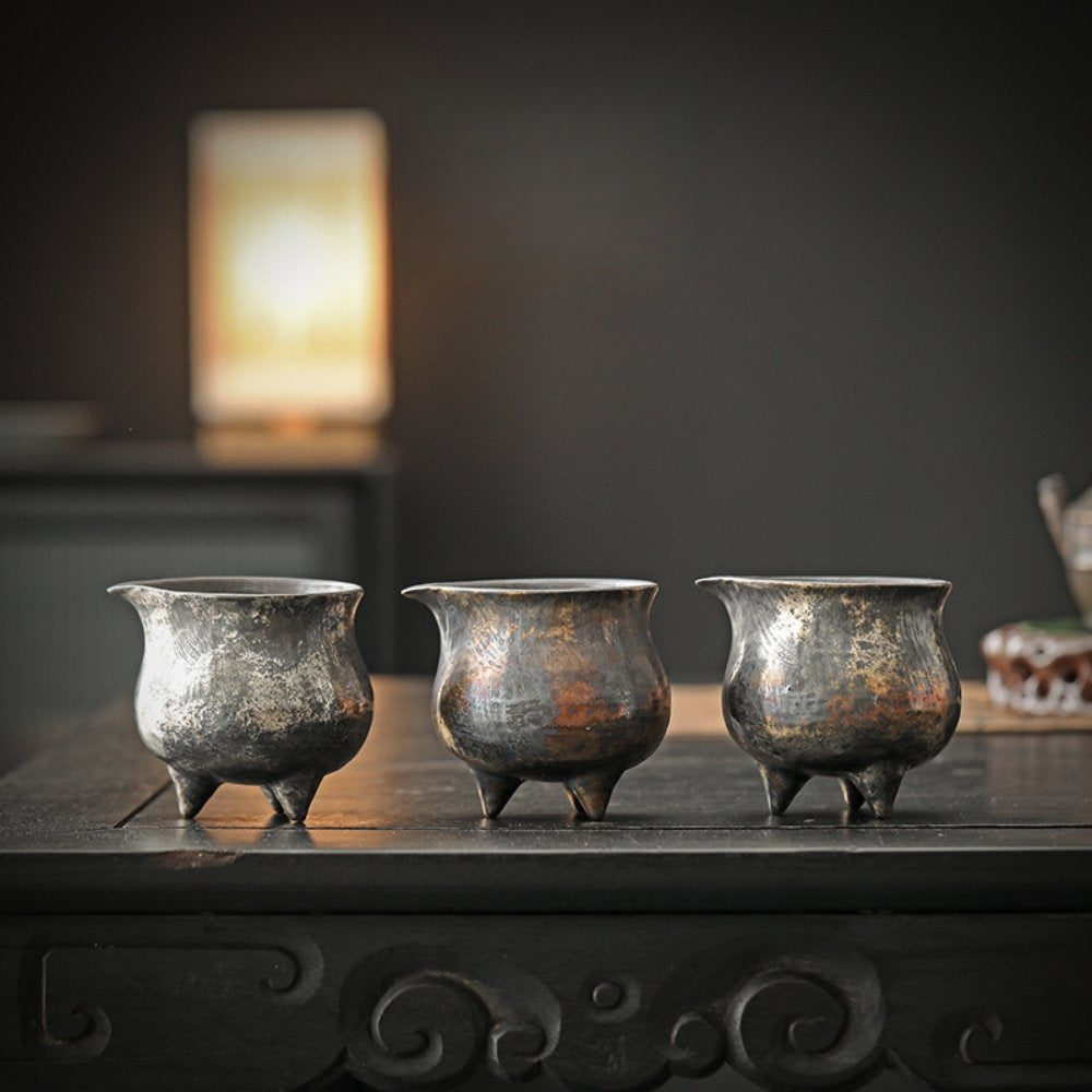Vintage Japanese-Style Silver-Accented Ceramic Gongdao Cup, Three-Legged Tea Pitcher 200ml