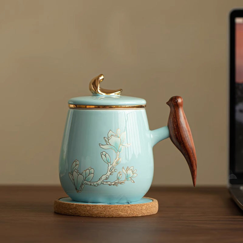 Ceramic Tea Infuser Mug 450ml with Magnolia Design, Office Cup with Lid, Handle & Carry Bag