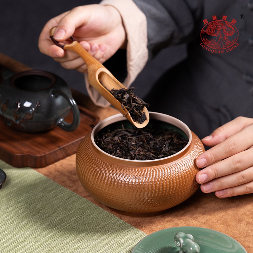 Dragon Kiln Celadon Handmade Elephant Tea Caddy – 850ML Large Capacity with Gift Box