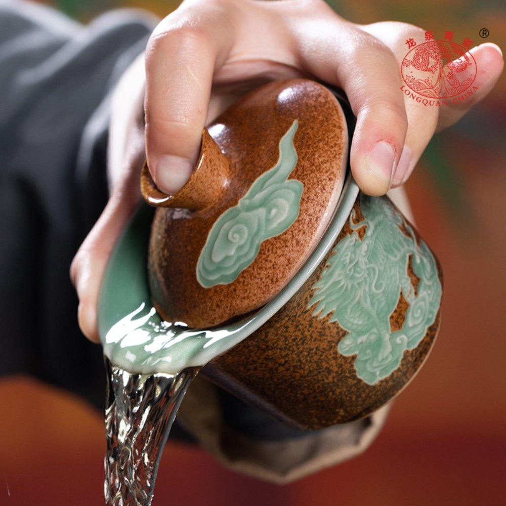 Longquan Celadon Kiln-Fired Gaiwan with Qilin Lid – Gift Box Edition