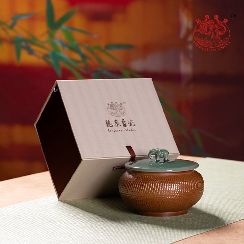 Dragon Kiln Celadon Handmade Elephant Tea Caddy – 850ML Large Capacity with Gift Box