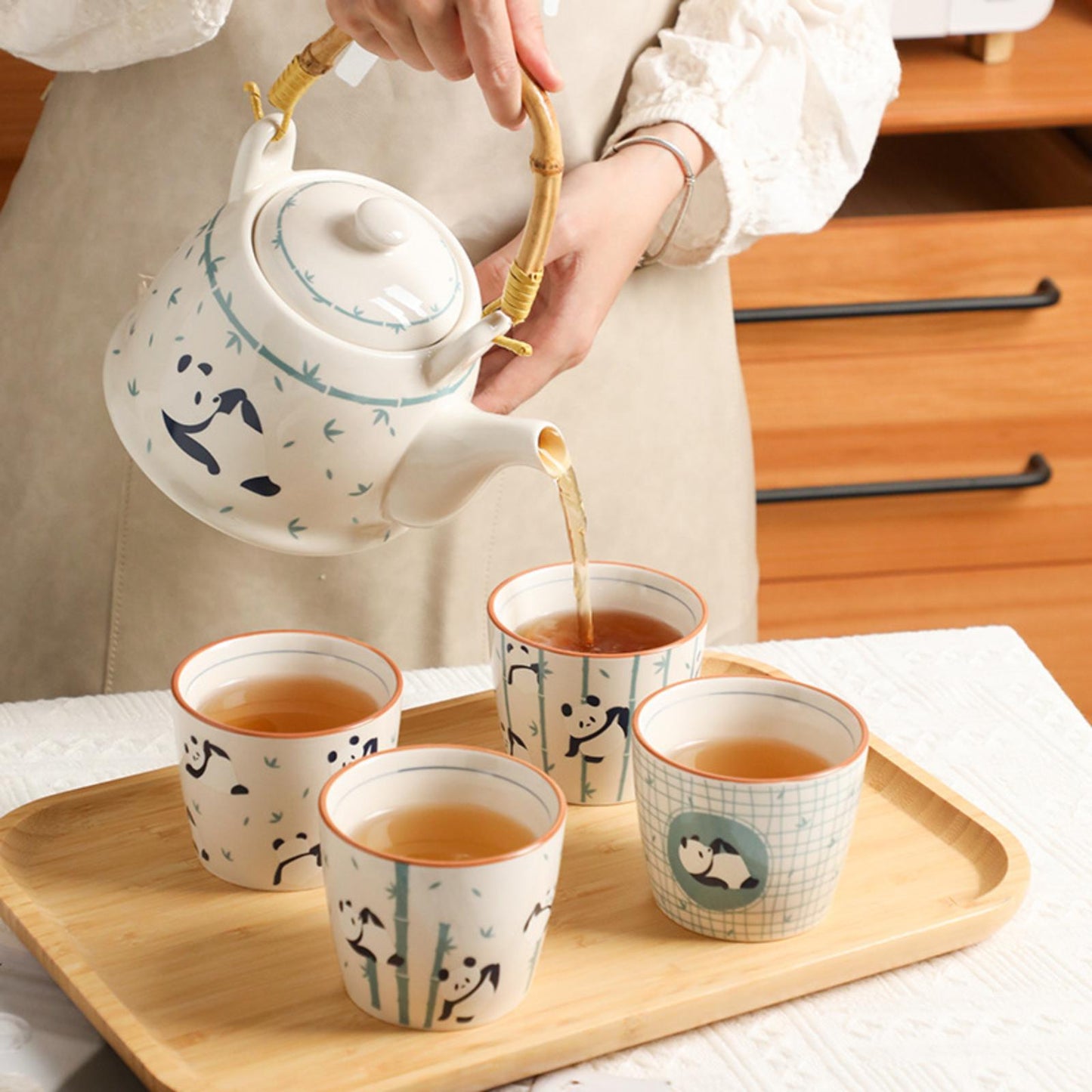 Panda Tea Set Gift Box – Porcelain Gongfu Teapot & Cups with Bamboo Tray, Ideal Gift for Tea Lovers