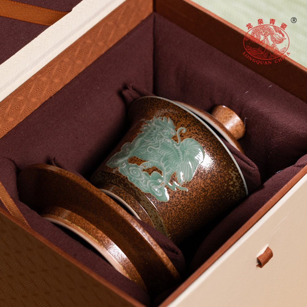 Longquan Celadon Kiln-Fired Gaiwan with Qilin Lid – Gift Box Edition