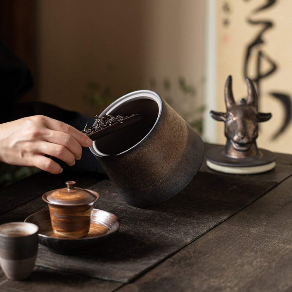 Ceramic Tea Canister with Zodiac Animal Lid – Ideal for Tea, Home Décor and Gifts