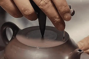 Forming the teapot spout